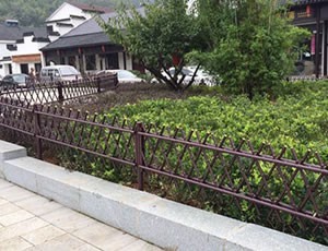 异形青青草在线播放护栏